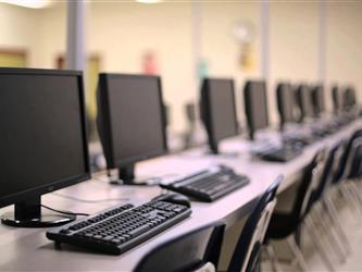 Line of computer in lab